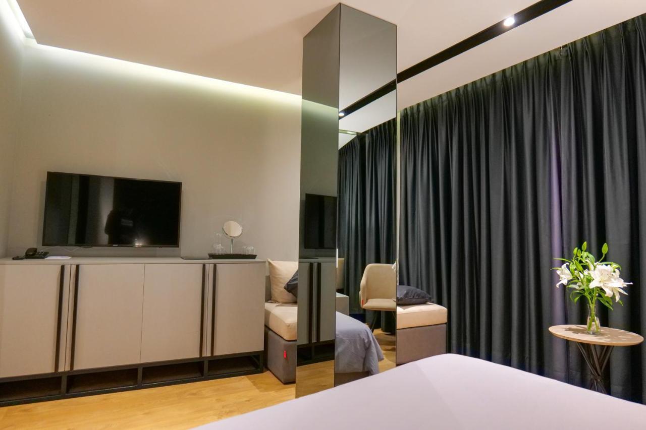 Hotel Miramare Vlore Bagian luar foto