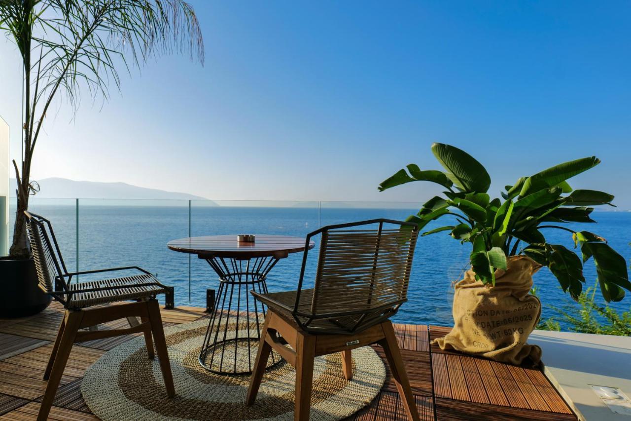 Hotel Miramare Vlore Bagian luar foto